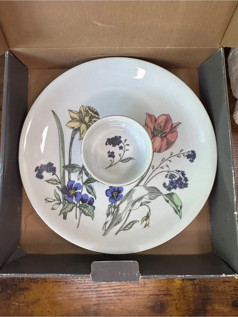 Vtg Centrum Viva Botanica Porcelain 2 Piece Chip & Dip Set Floral Platter Bowl
